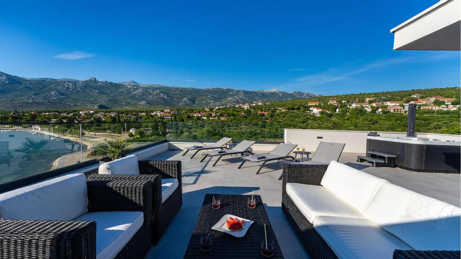 2 Bedroom Beautiful Apartment In Rovanjska Croatie