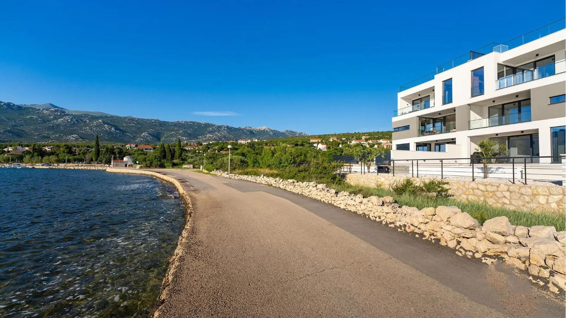2 Bedroom Beautiful Apartment In Rovanjska